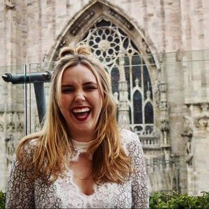 Meet your Posher, Danielle