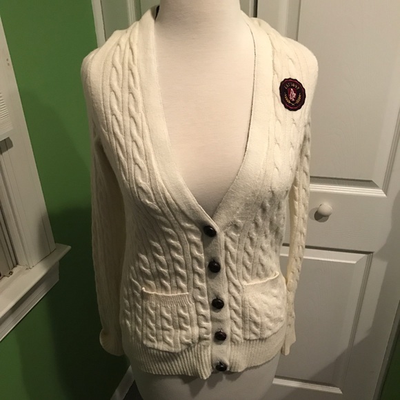 CLOSET CLEAROUT A&F sweater - Picture 3 of 3