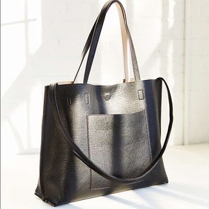 Reversible pebbled vegan leather tote