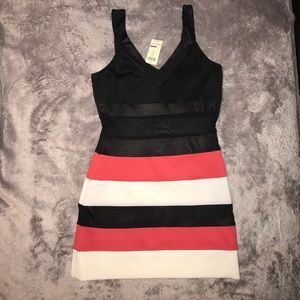 Mini dress with mesh insert 😉