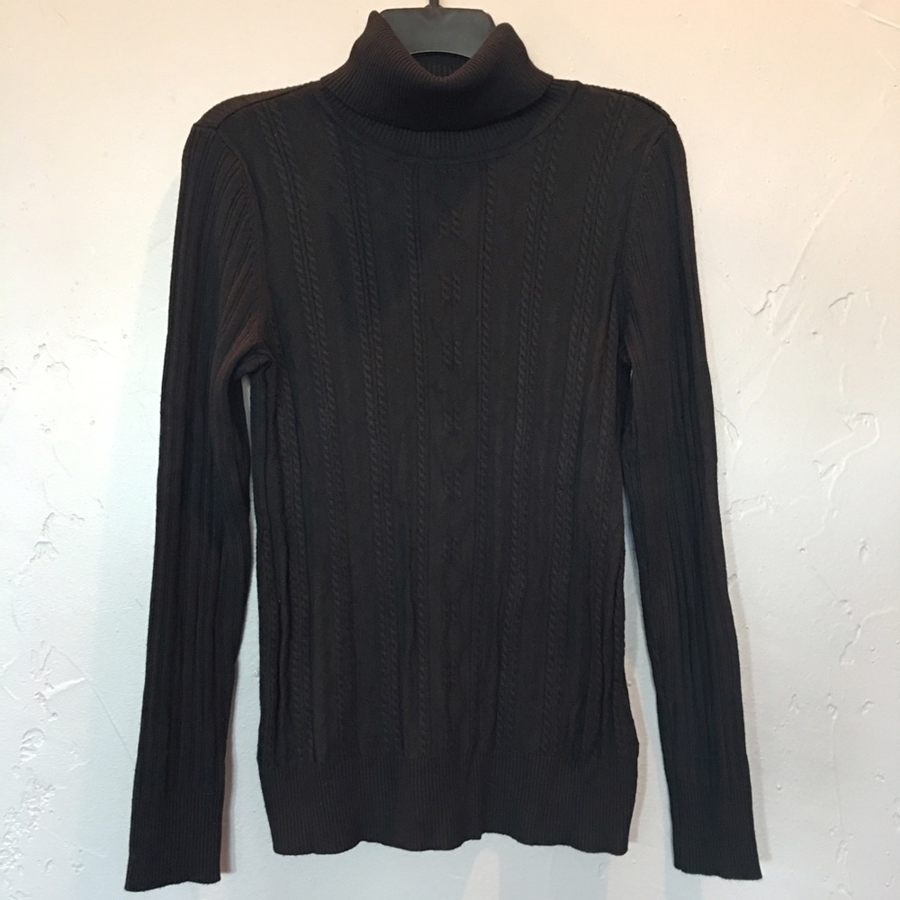 NEW! Turtle neck top