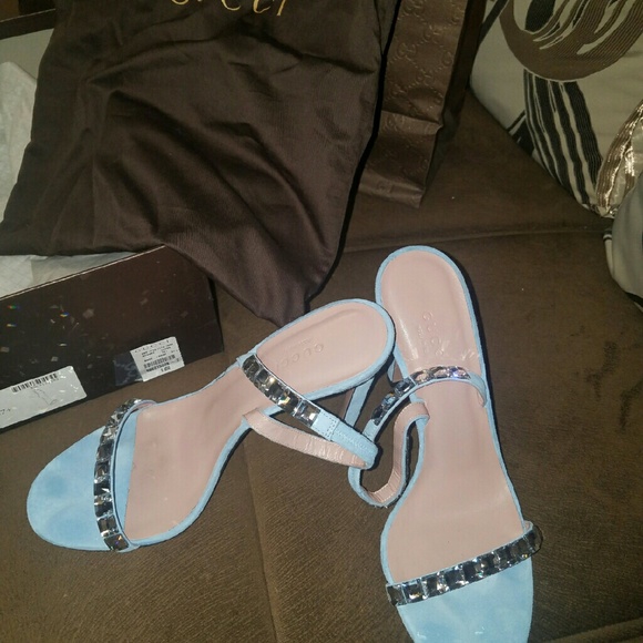 Gucci - Picture 2 of 4