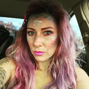 Meet your Posher, Dixie