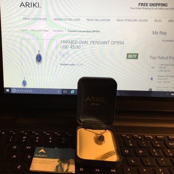 Ariki framed oval pendant - Picture 2 of 3