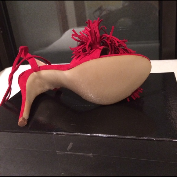 size 37 woman's suede red sandal - Picture 2 of 3