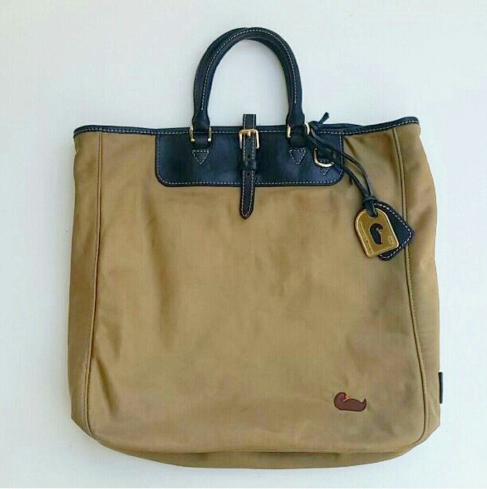 Dooney & Bourke Windham Editors bag