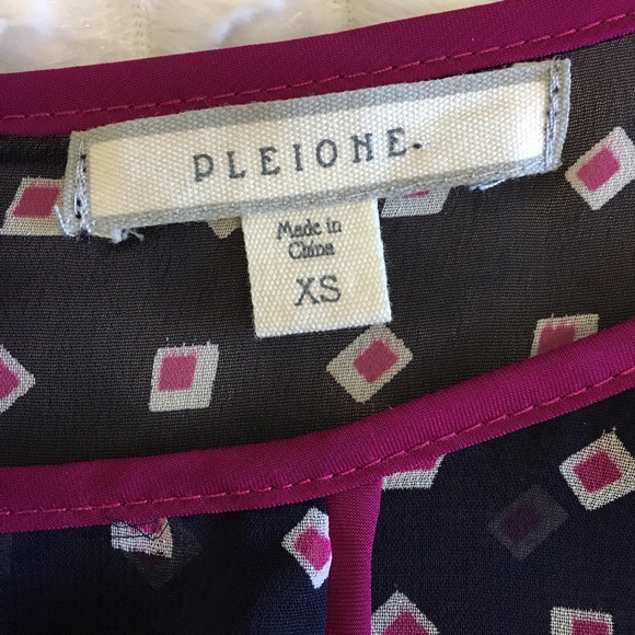 •SOLD• Anthropologie Pleione Sheer Navy Peplum XS - Picture 6 of 8