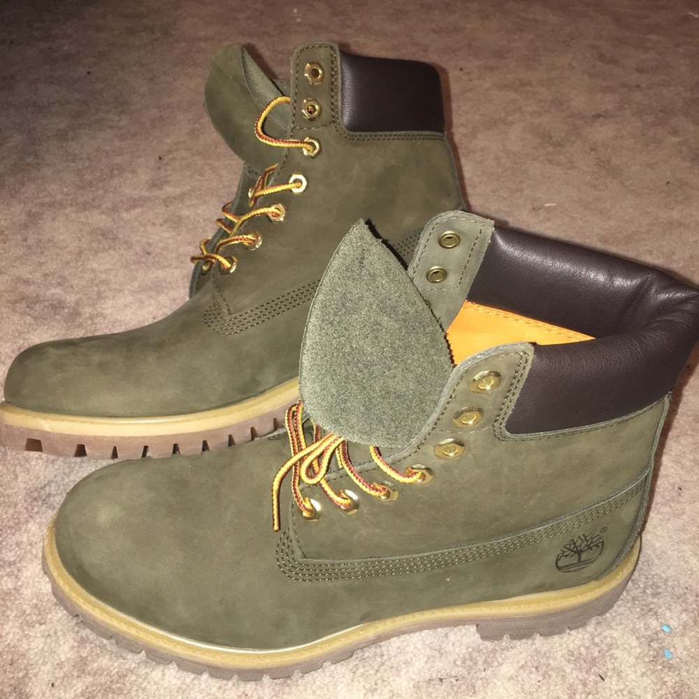 olive green timberlands like new