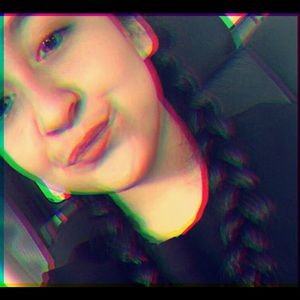 Meet your Posher, Monica