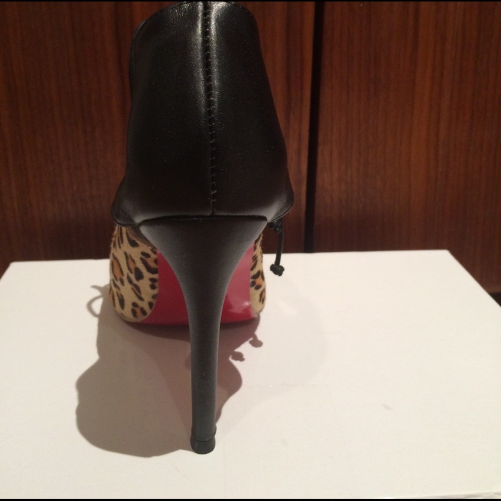 Leopard heels! - Picture 3 of 3