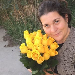 Meet your Posher, Leona