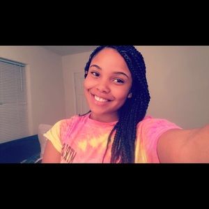 Meet your Posher, Jasmine