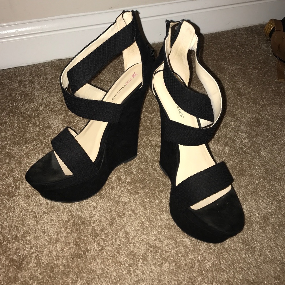 Black wedge heels
