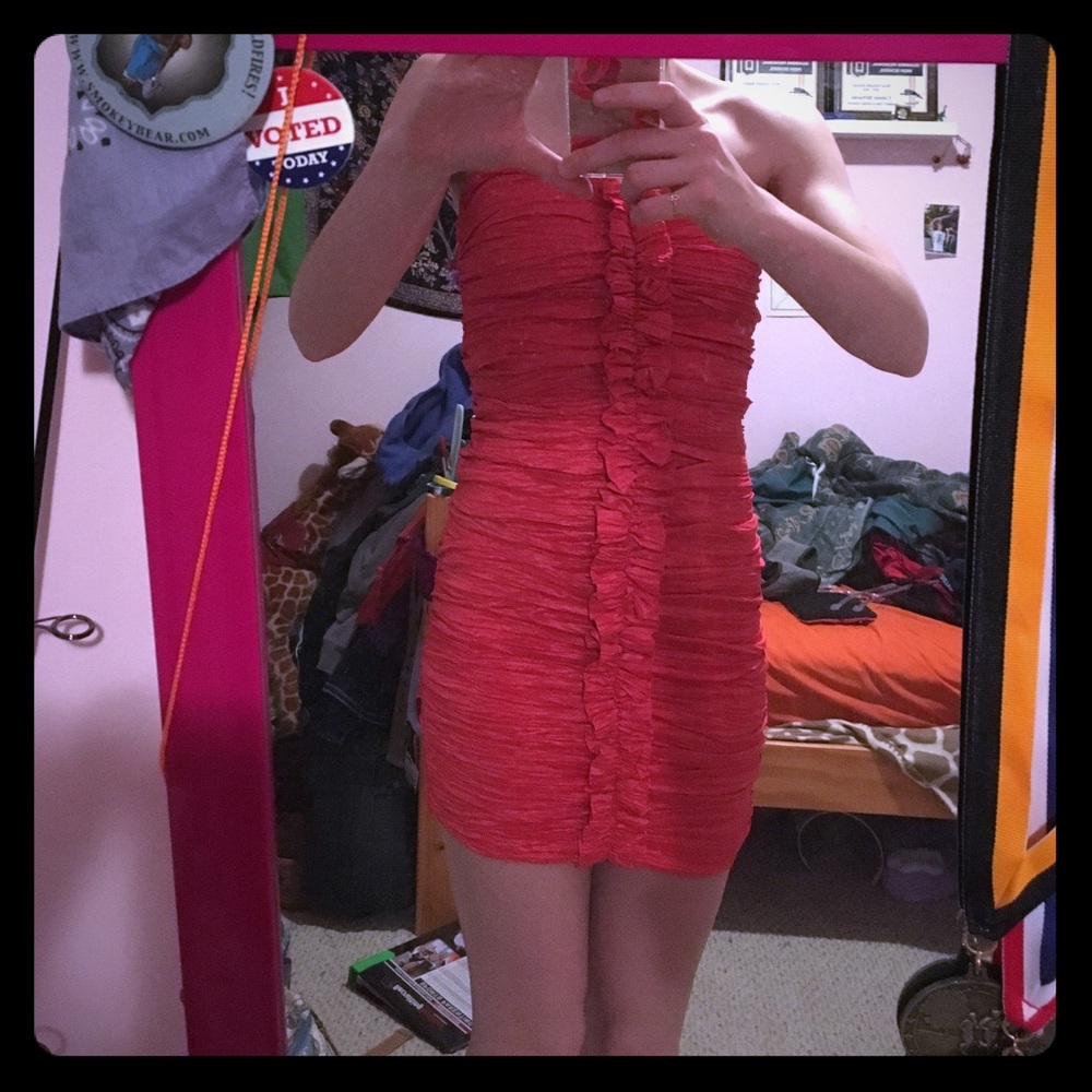 Red/pink bodycon ruffled dress
