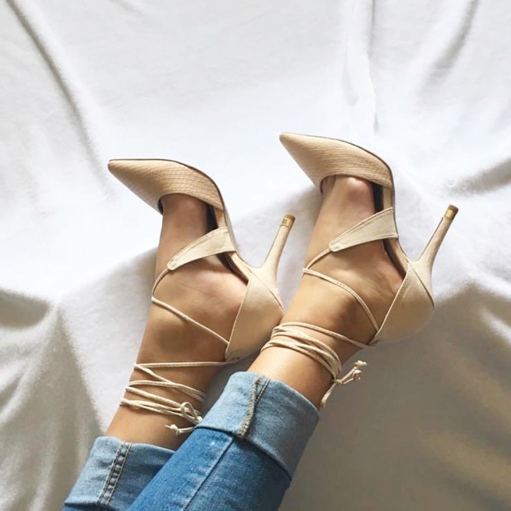 Snakeskin Lace Up Heels 👠