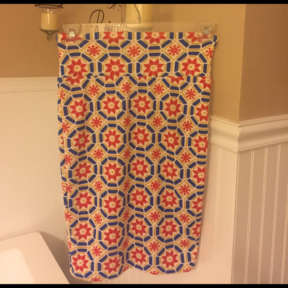 Lularoe Cassie skirt