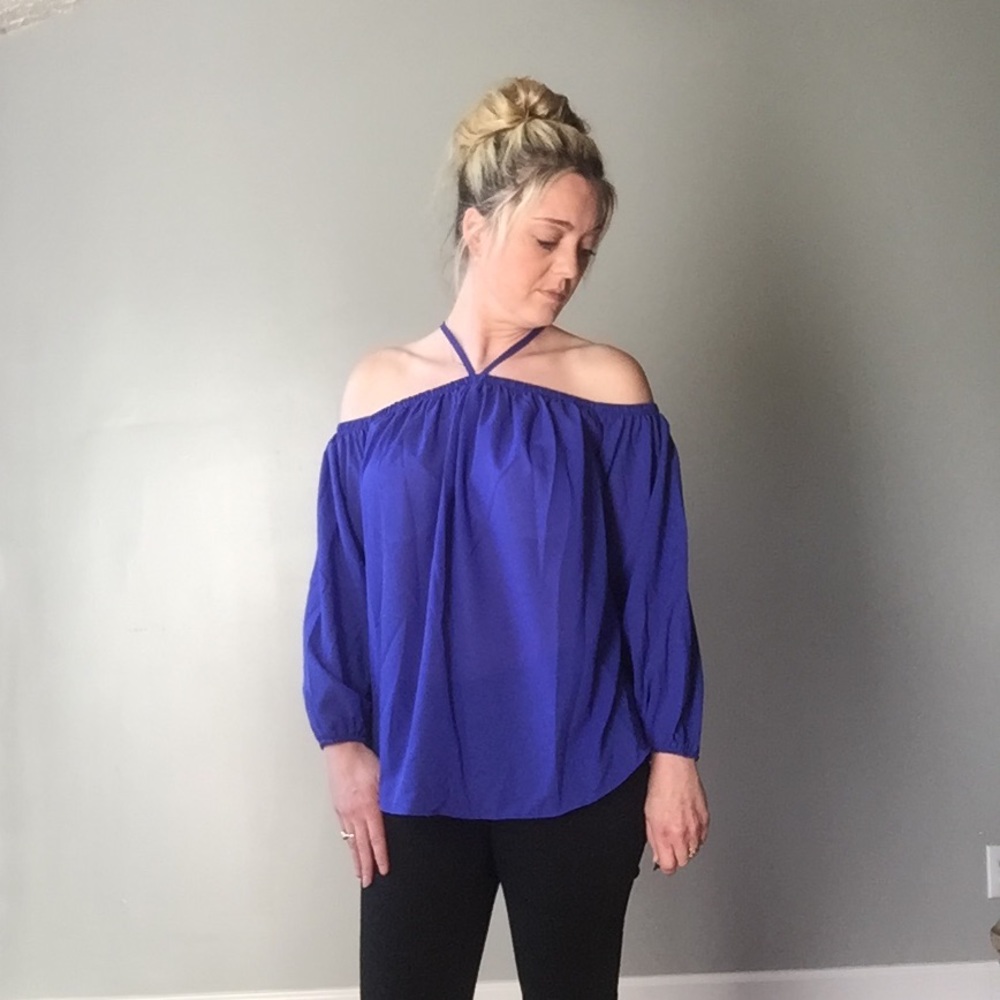 Cold Shoulder Top - Picture 5 of 8
