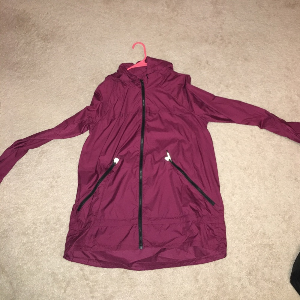 LULULEMON WIND BREAKER ONLY WORN ONCE!