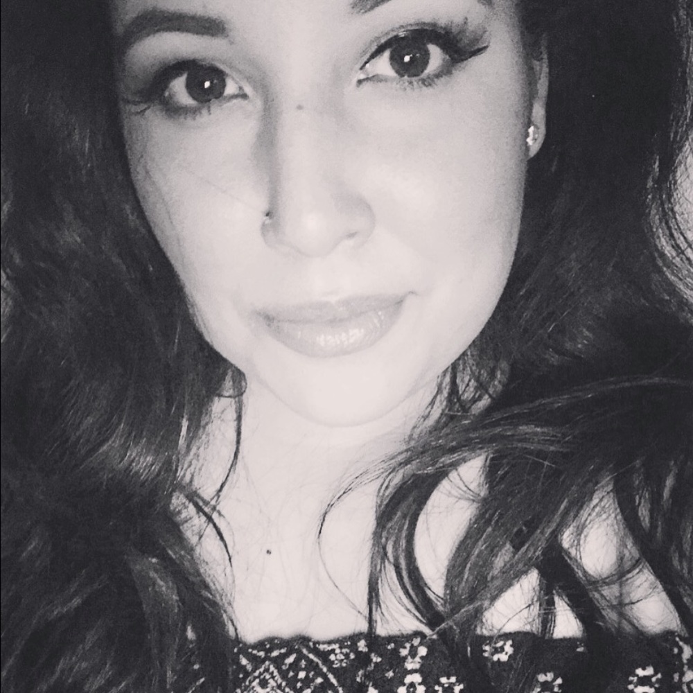Meet your Posher, Daniela