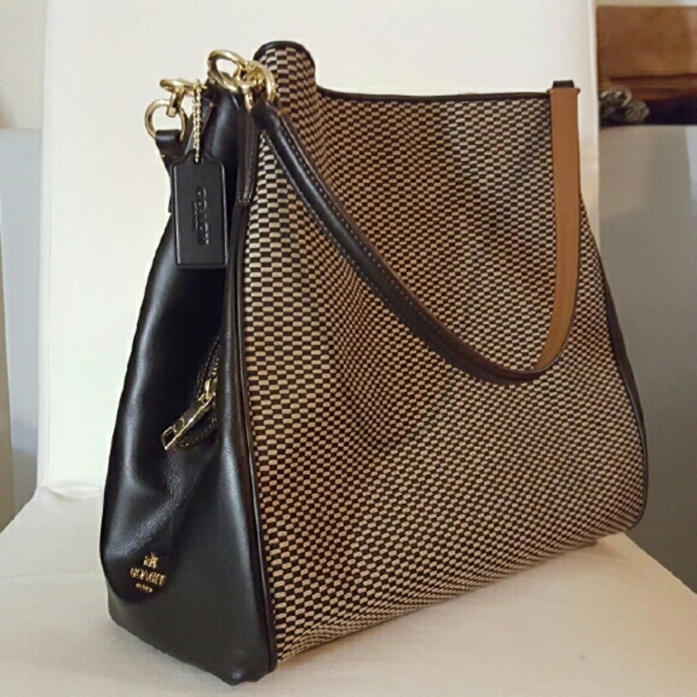 COACH Madison Phoebe Shoulder Bag
