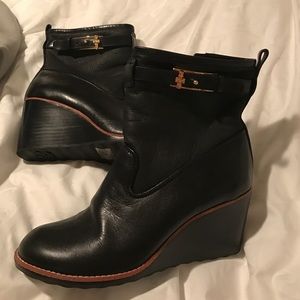 Wedge ankle boots with warm lining