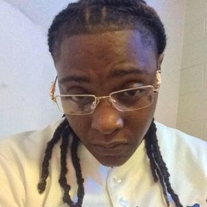 Meet your Posher, Ebony