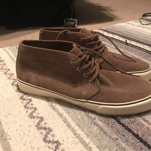 Men's shoes