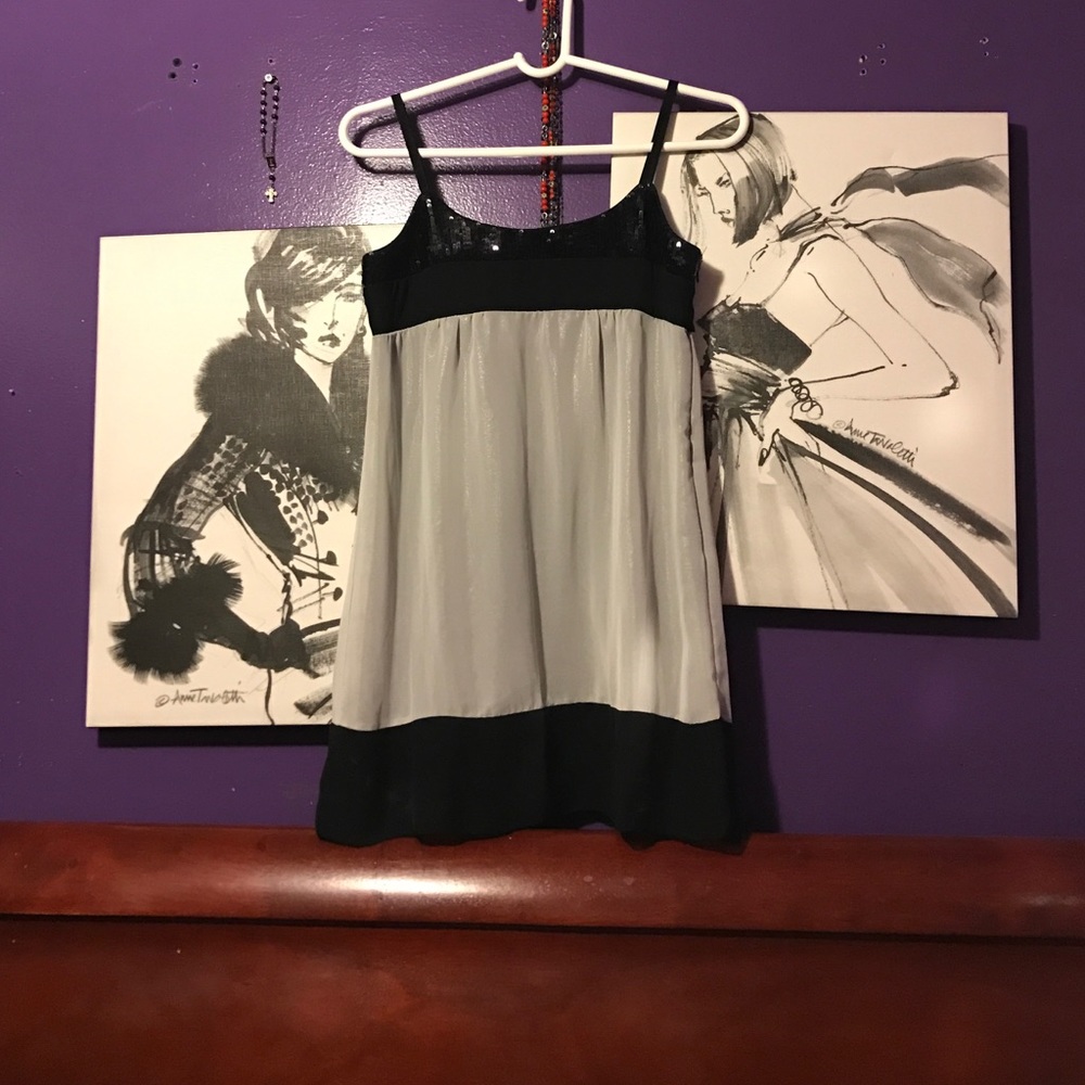 Guess top