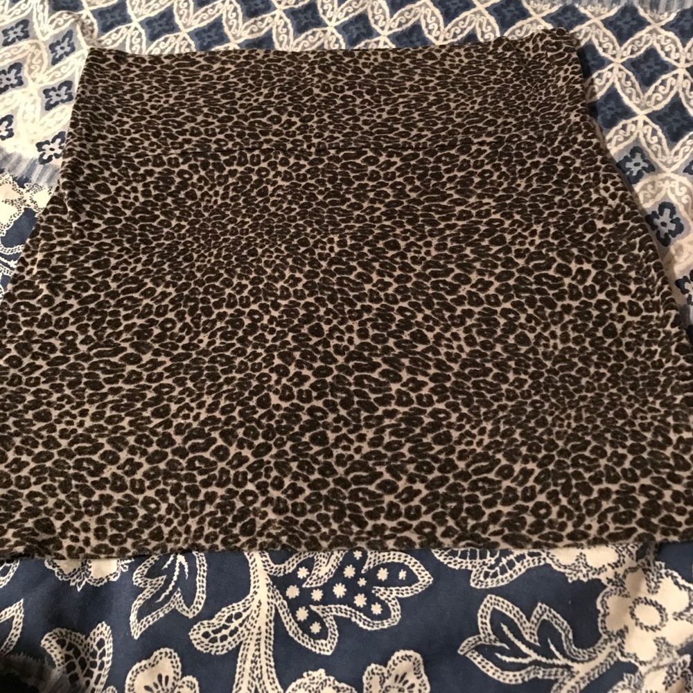 Leopard print mini skirt 🎀