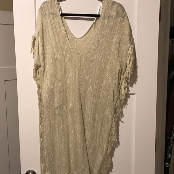 Flowy Fringed Sweater - Picture 3 of 3