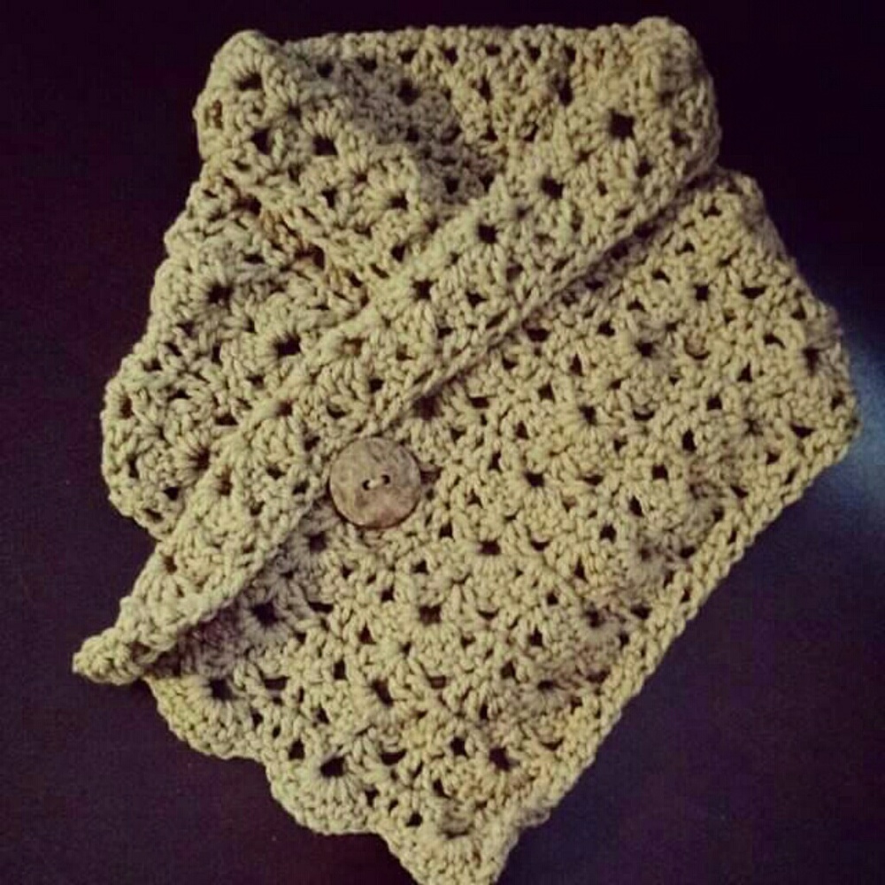 Lacey Cowl, to be made in your color choice