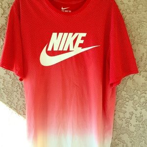 Nike XXL ombré  Fade Out Polka Dot Athletic shirt