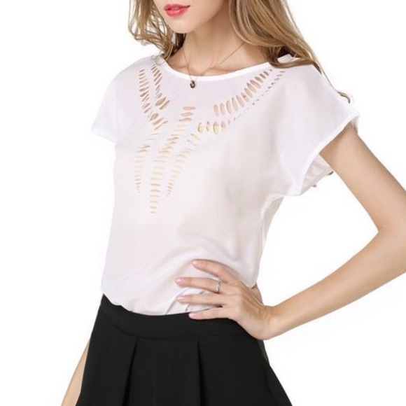 ❤BOGO Loose fitted cutout blouse - Picture 4 of 4