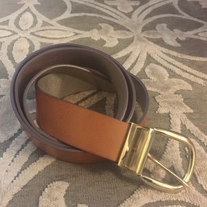 Reversible belt