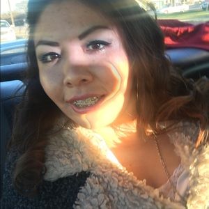 Meet your Posher, Viridiana