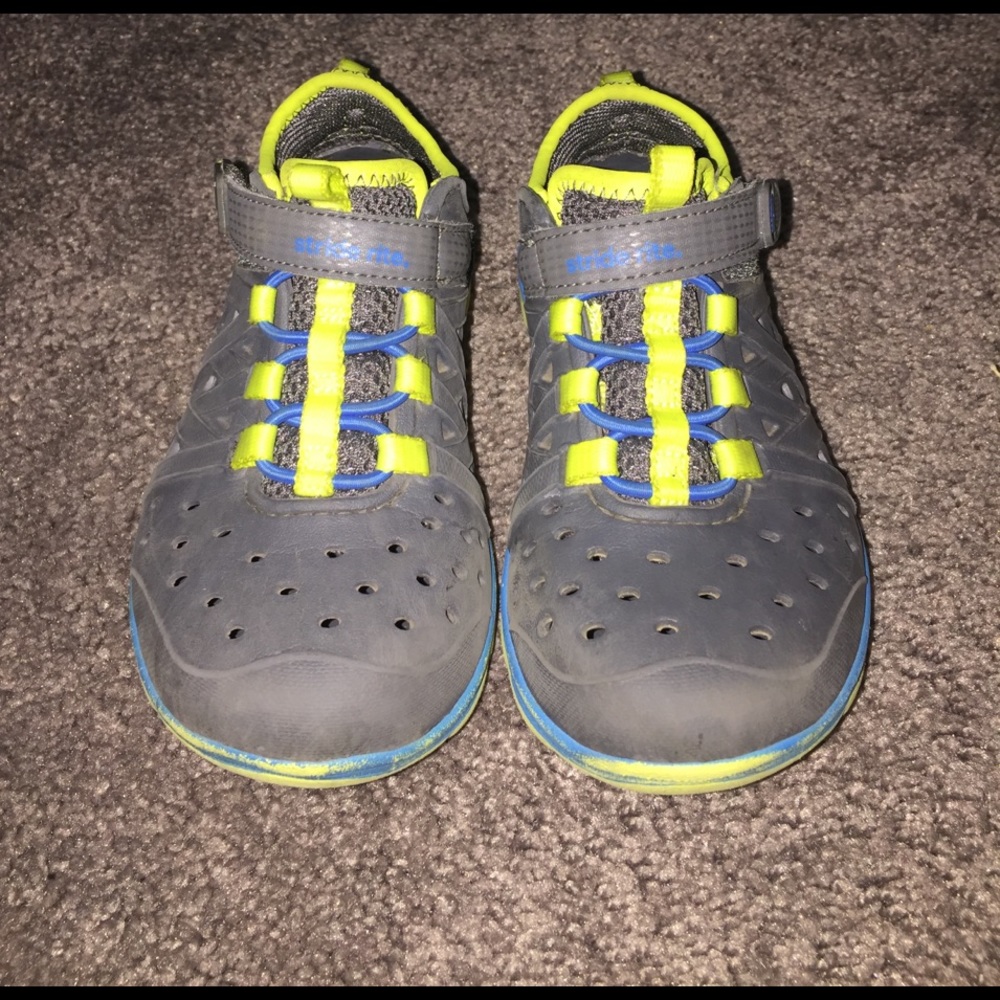Boy's Stride Rite Phibian Sneaker Sandal size 10