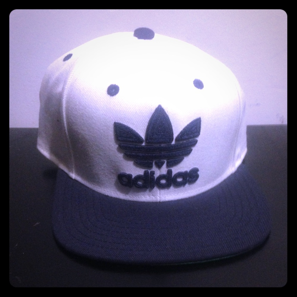 Adidas SnapBack Hat NWT