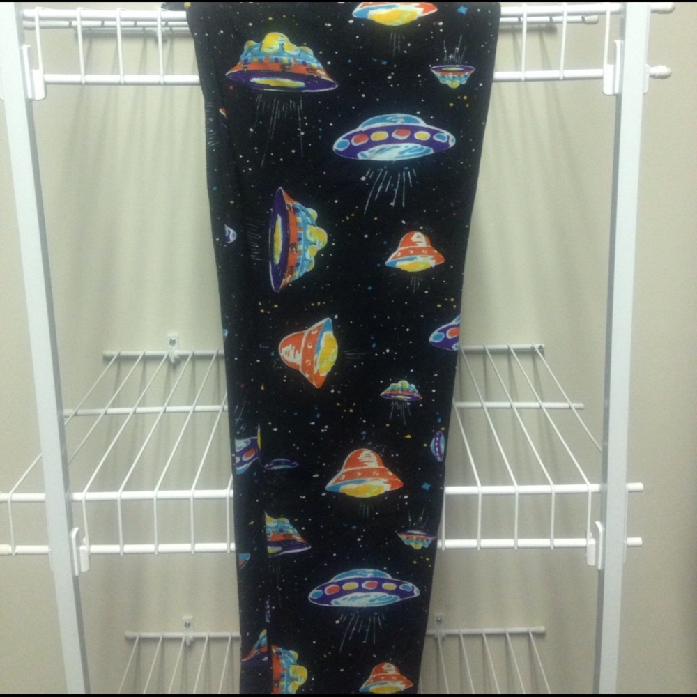 Lularoe UFO leggings