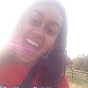 Meet your Posher, Selina