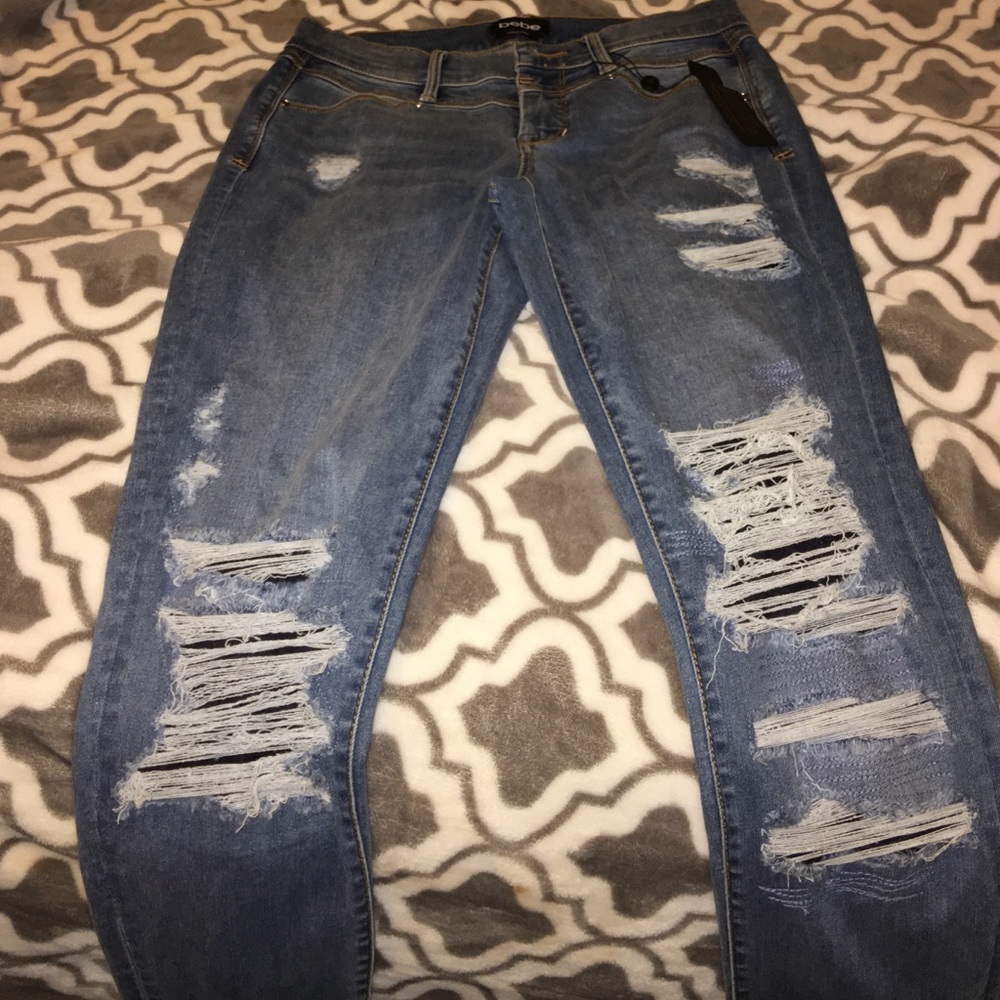 Cute bebe destroyed capris.