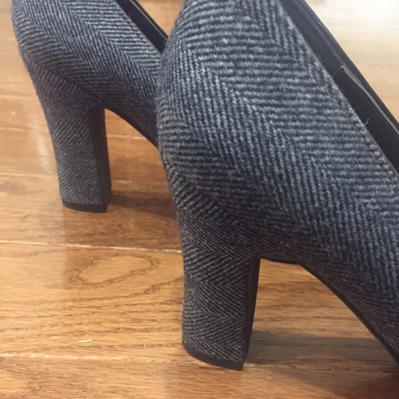 Tweed Peep Toe Pump - Picture 3 of 4