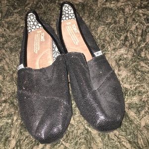 black sparkly toms