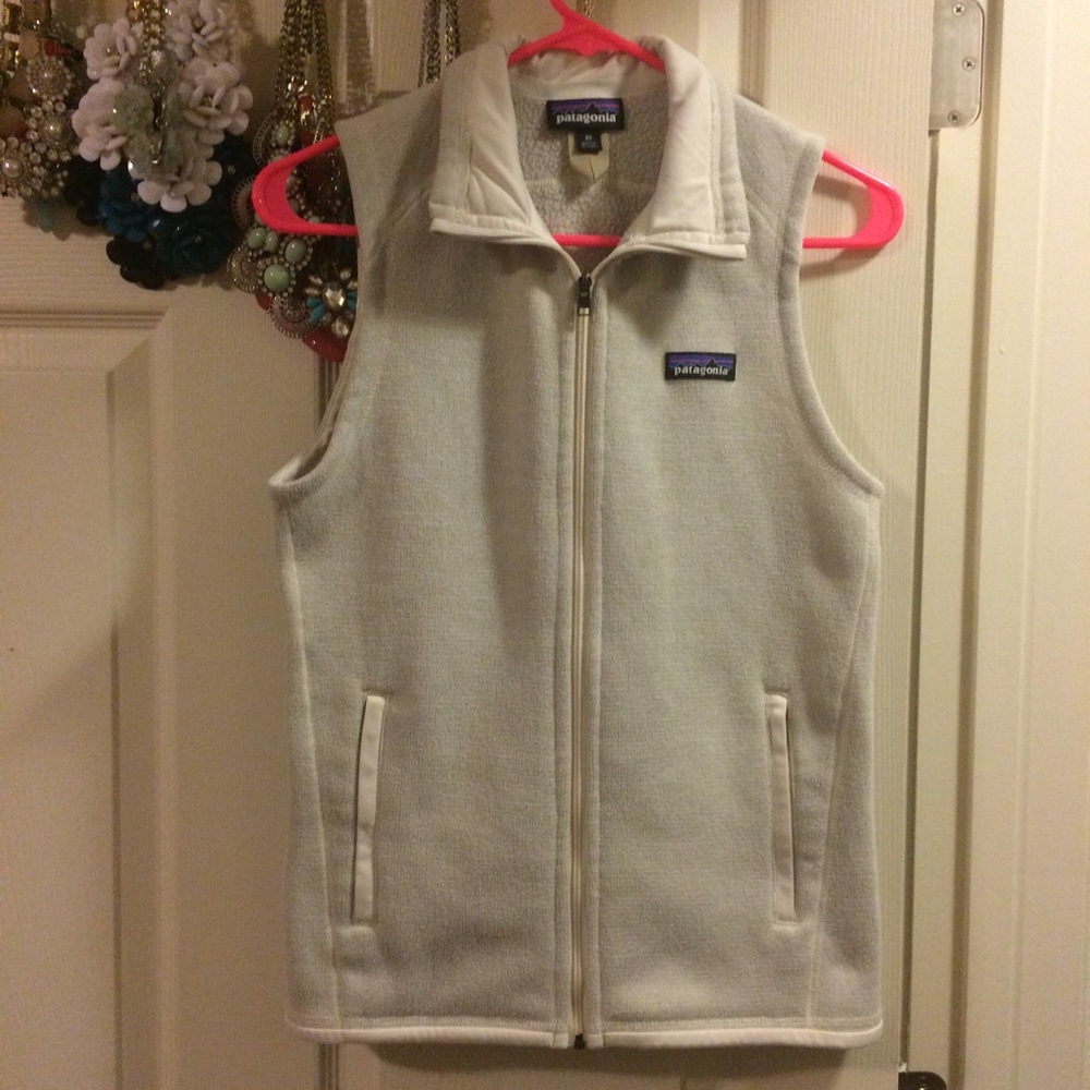 Patagonia vest in color "oatmeal"