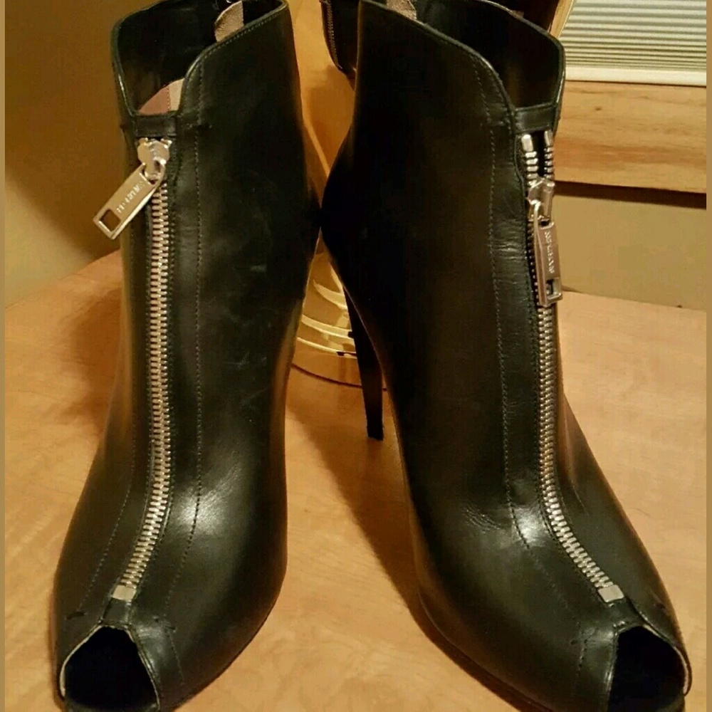 24hrs Sale🎉🎉🎉🎉Max Mara  Zipper Ankle Open Toe