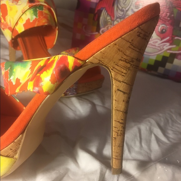 Ed Hardy Cork Peep Toe Heels - Picture 2 of 4