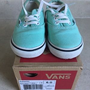 Toddler Sz 6  Vans