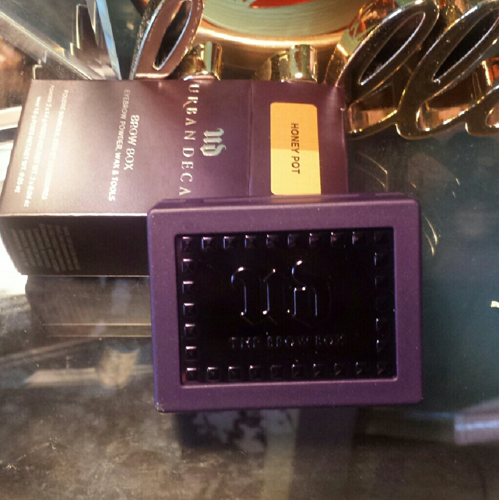 Urban Decay Brow Box in Honey Pot