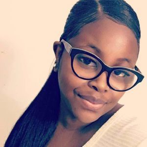 Meet your Posher, Renita