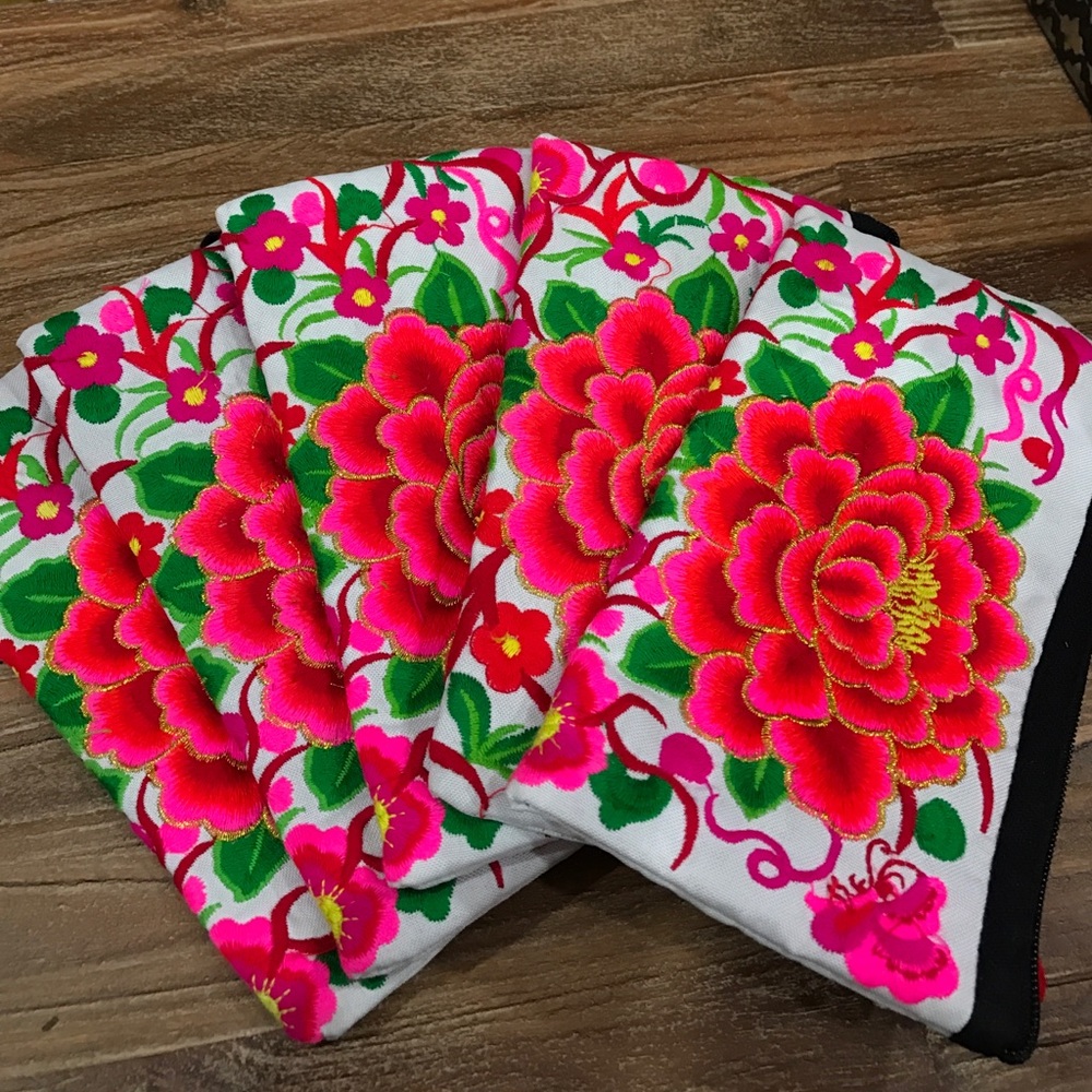 Thai Floral Embroidered Clutch - Picture 3 of 5