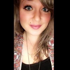 Meet your Posher, Alexis